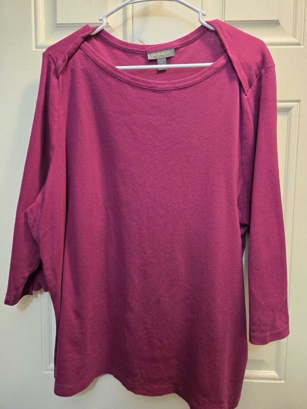 Women's Fuchsia Long Sleeve Crewneck Top